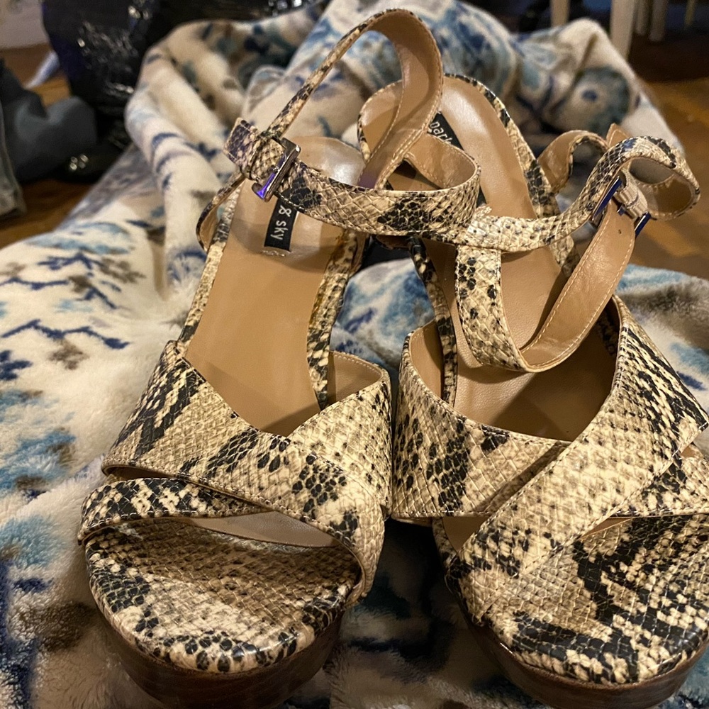 faux snakeskin wedges by PARKER AND SKY size 7.5. Good worn condition.